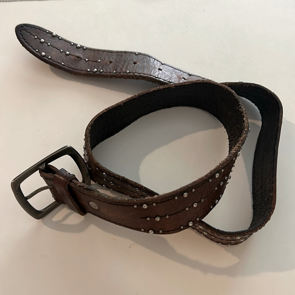 Vintage American Eagle leather belt women’s 30-34 inches